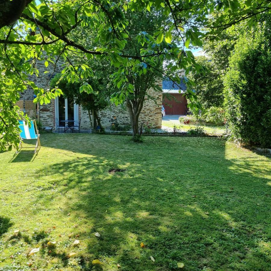 La Demeure De Cathy Bed and Breakfast Saint-Lo Exteriör bild